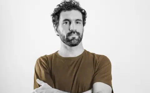 Sebasti�n Prada.