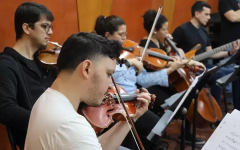 Ensamble de C�mara y Ensamble Folkl�rico de la OSN.