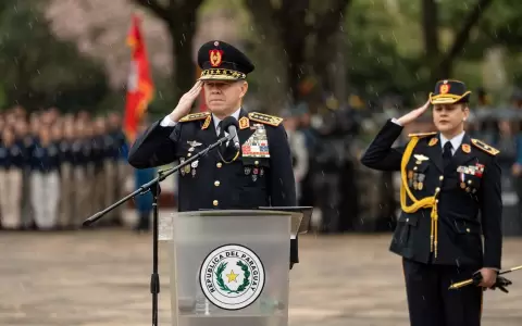 Ex comandante de la polic�a nacional, Carlos Ben�tez.