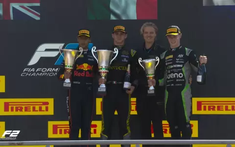 Joshua Duerksen logra el podio en la carrera sprint de Monza