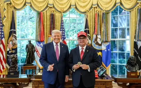 Donald Trump y Gustavo Leite.