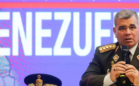 Vladimir Padrino L�pez, ministro venezolano de Defensa.