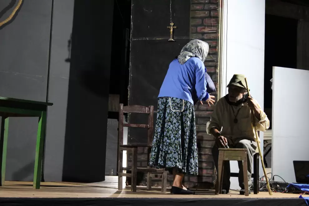 Puesta en escena de "Joayhu ha Traición Guerra aja".