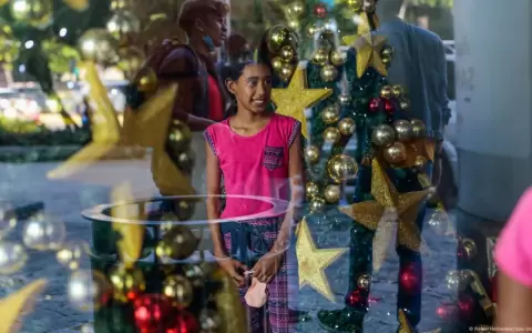 En 2020, Maduro adelant� las celebraciones en medio de la pandemia, anunciando microcr�ditos para peque�as y medianas empresas entre otras medidas.