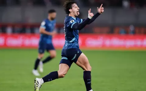 �La Albirroja cierra las Eliminatorias con una victoria y rompe el maleficio en Per�!