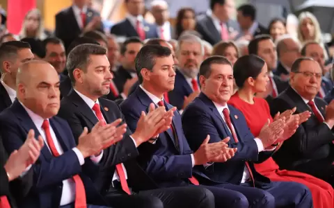 Dirigentes del movimiento Honor Colorado en el acto central del aniversario 138� de la ANR.
