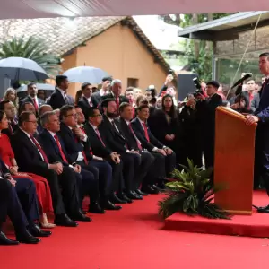 Pe�a llama "a la concordia entre colorados y entre todos los paraguayos"