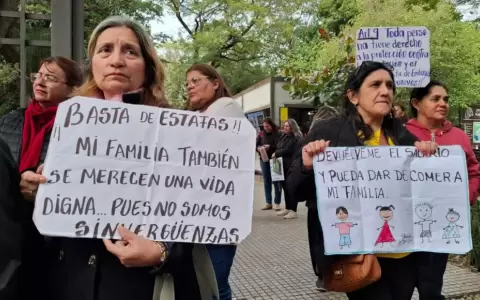 Manifestaci�n de estafados por la "mafia de los pagar�s".