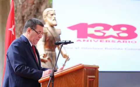 Horacio Cartes, en aniversario de la ANR.