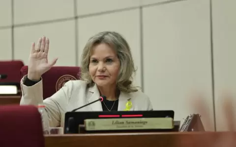 Lilian Samaniego.