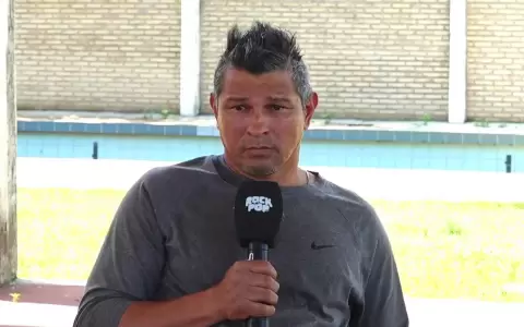Peque Ben�tez se considera mejor que Chiqui Arce y el resto de la camada del 98