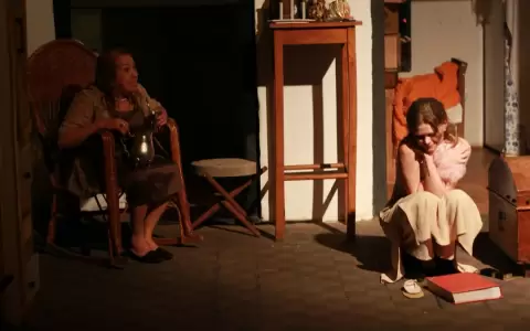 "Vivir al l�mite", bajo la direcci�n de Ana Carolina Jara.