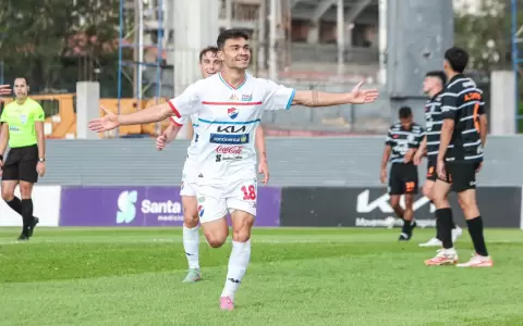 C�tedra de f�tbol de la Academia: Nacional golea a Olimpia