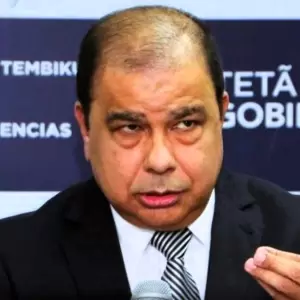 Presidente del C�rculo Paraguayo de M�dicos denuncia corrupci�n estructural en Salud