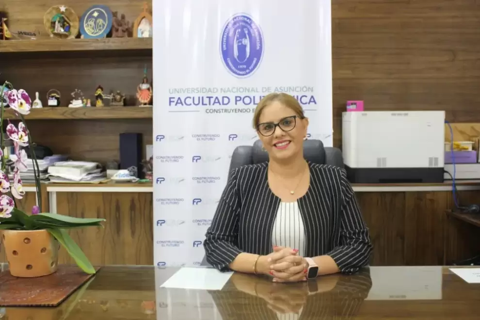 La decana Silvia Teresa Leiva Le�n.