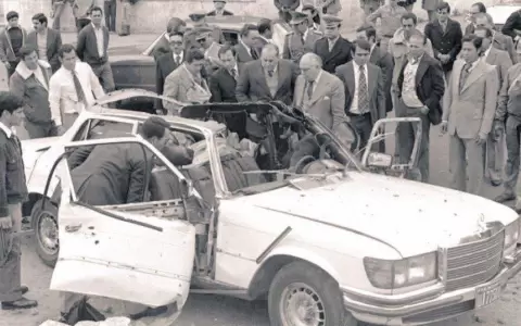 As� qued� el veh�culo en el que se trasladaba Anastasio Somoza, despu�s del atentado.