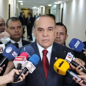 Bachi N��ez rechaza denuncia de sobres en Mburuvicha R�ga y la califica como "una f�bula"