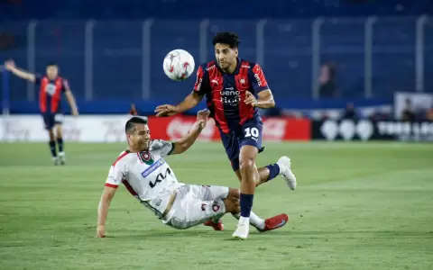 Cerro Porte�o hila su cuarto partido sin ganar y deja a Diego Mart�nez con las horas contadas