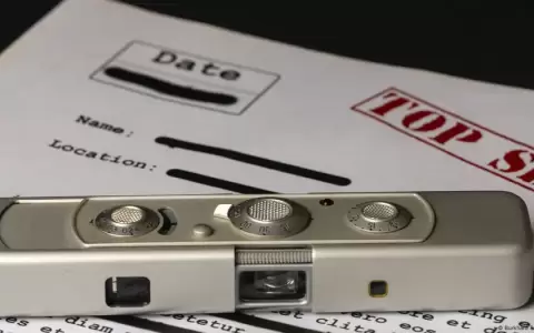 Los tres arrestados quedaron en libertad condicional tras ser arrestados por presunto espionaje al servicio de Rusia.