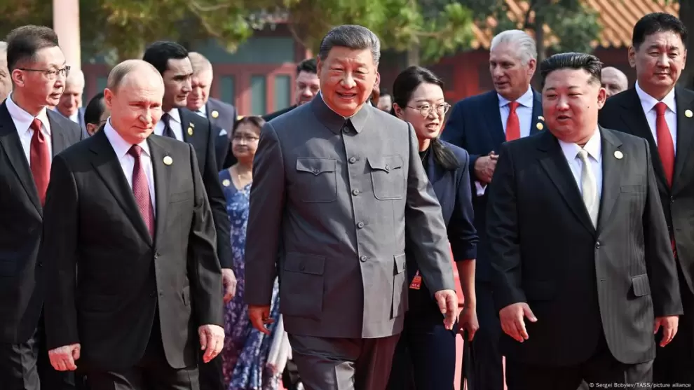 Vladimir Putin, Xi Jinping y Kim Jong-un, en Pek�n, en el desfile por el 80 aniversario del fin de la guerra contra Jap�n en la Segunda Guerra Mundial