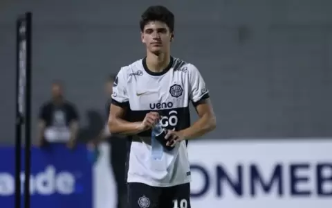 �Qui�n es Eduardo Delm�s, el joven delantero que debutar� en Olimpia?