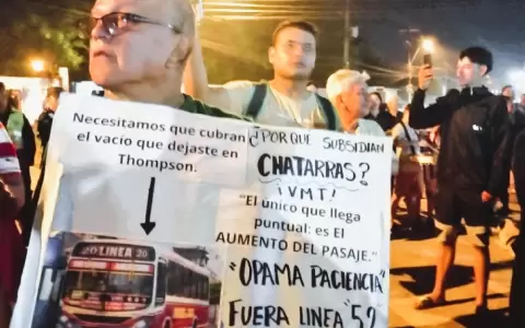 Usuarios del transporte p�blico exigen itinerarios y m�s unidades en Ypan�.