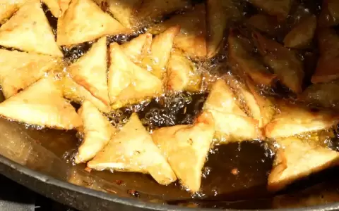 La comida tradicional india es principalmente vegetariana.