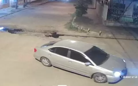 El auto desde donde, seg�n testigos, se produjeron los disparos.