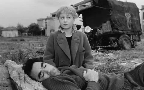 "La strada" (1954) del director italiano Federico Fellini.