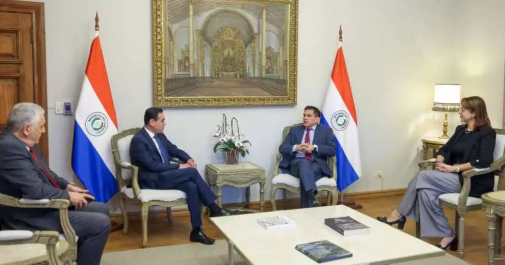 Reunión entre el canciller nacional y el titular del MUVH.