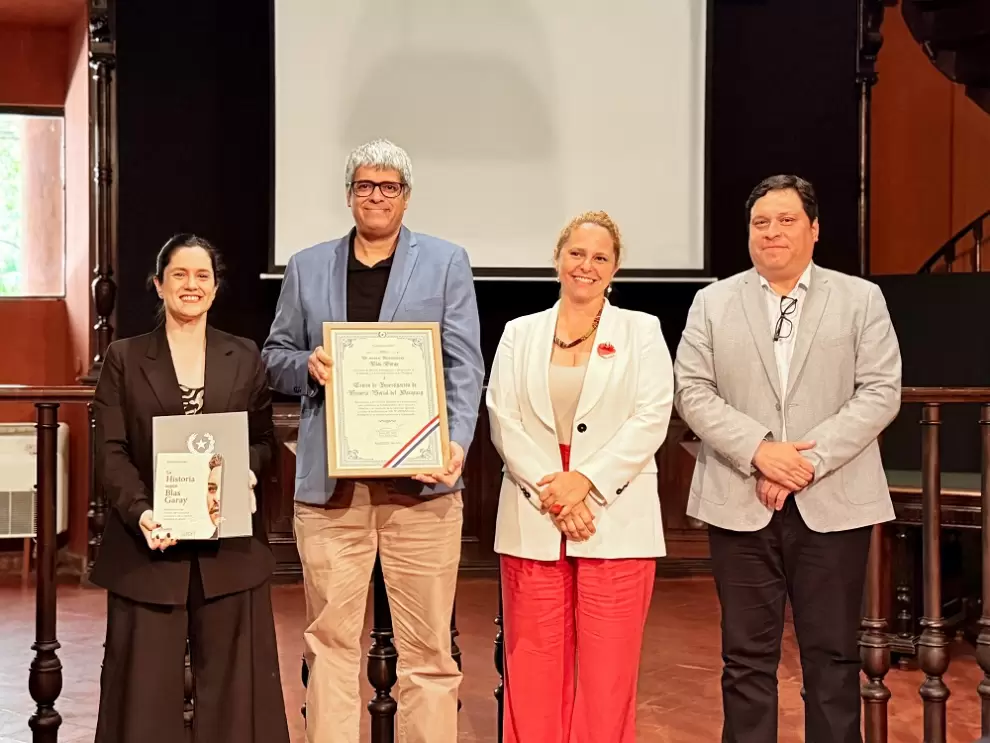 Acto de entrega del reconocimiento Blas Garay.