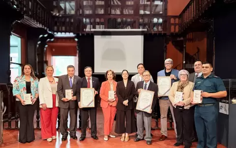 Acto de entrega del reconocimiento Blas Garay.