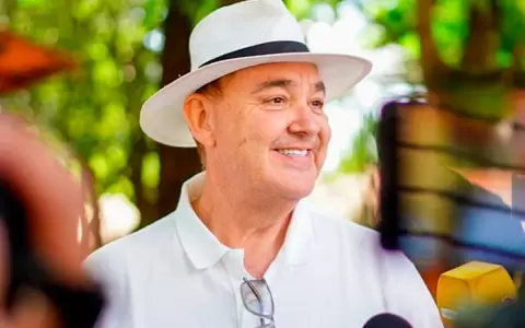 Roberto Gonz�lez Vaesken.
