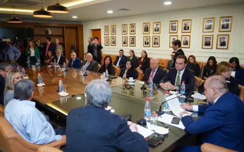 La reuni�n con autoridades de la Corte IDH se di� en el Congreso.