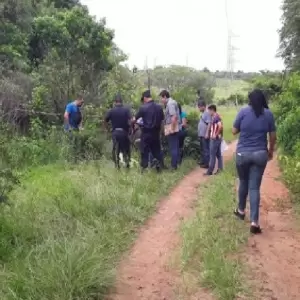 Hallan sin vida a adolescente de 16 años en un baldío de Limpio
