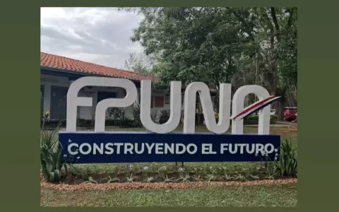 Polit�cnica UNA.