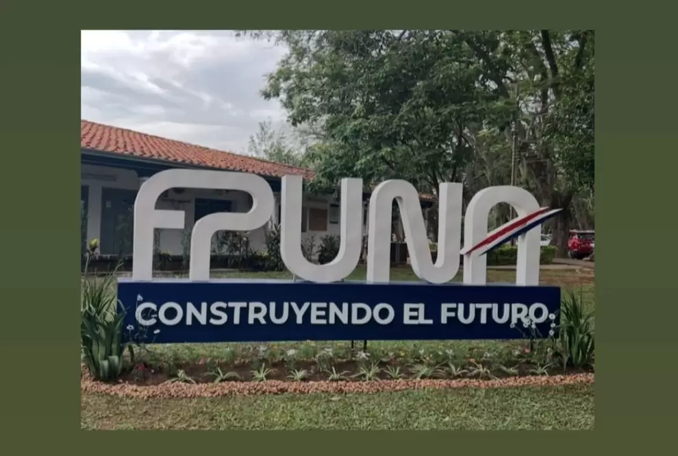 Polit�cnica UNA.