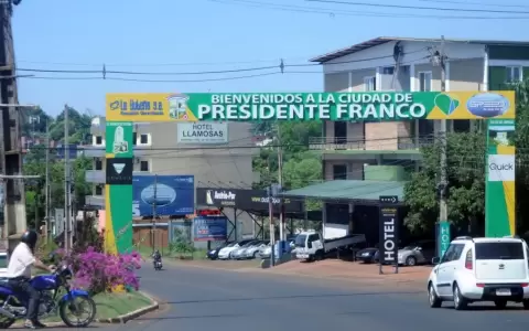 Ingreso a la ciudad de Presidente Franco.