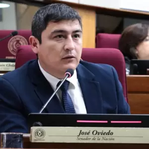 Senador opositor sobre protecci�n a periodistas: "Dependemos mucho de los cartistas"
