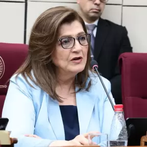 Blanca Ovelar pide la salida de Rivas del Senado y refuerza polémica por su designación