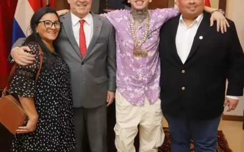 Reuni�n del Princi con Horacio Cartes.