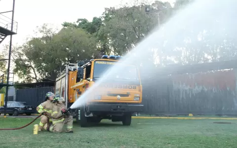 Cuerpo de Bomberos Voluntarios del Paraguay (CBVP).