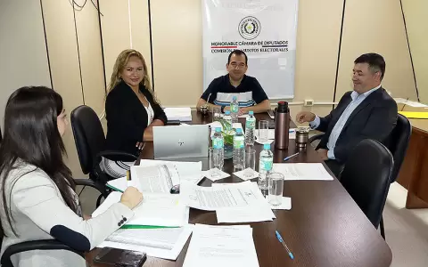 Reuni�n de Comisi�n en Diputados.