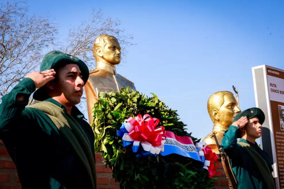 Conmemoraci�n del 93� Aniversario de la victoria de la Batalla de Boquer�n y D�a del Soldado paraguayo.