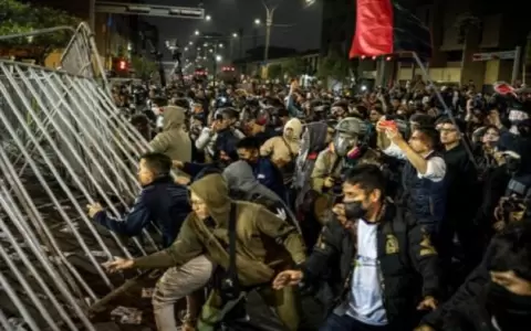 Represi�n policial en Per�.