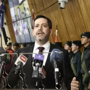 Latorre respalda derecho a manifestarse y pide sanci�n a excesos policiales