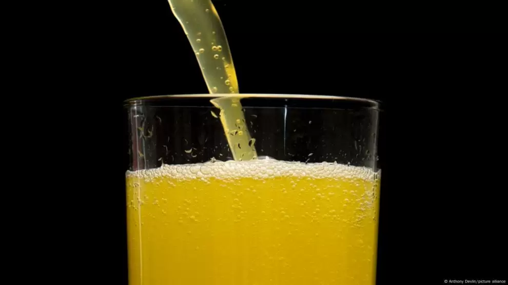 Bebida azucarada con gas. Foto: Anthony Devlin/picture alliance/DW