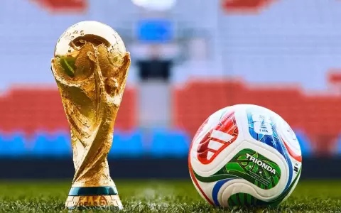 La FIFA presenta a Trionda, el bal�n inteligente del Mundial 2026