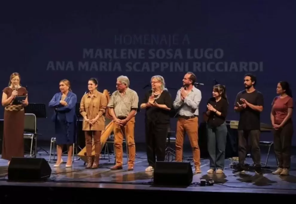 homenaje a Marlene Sosa Lugo y a Ana Scappini Ricciardi.