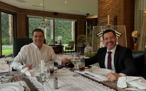 Horacio Cartes y Ra�l Latorre en un almuerzo.